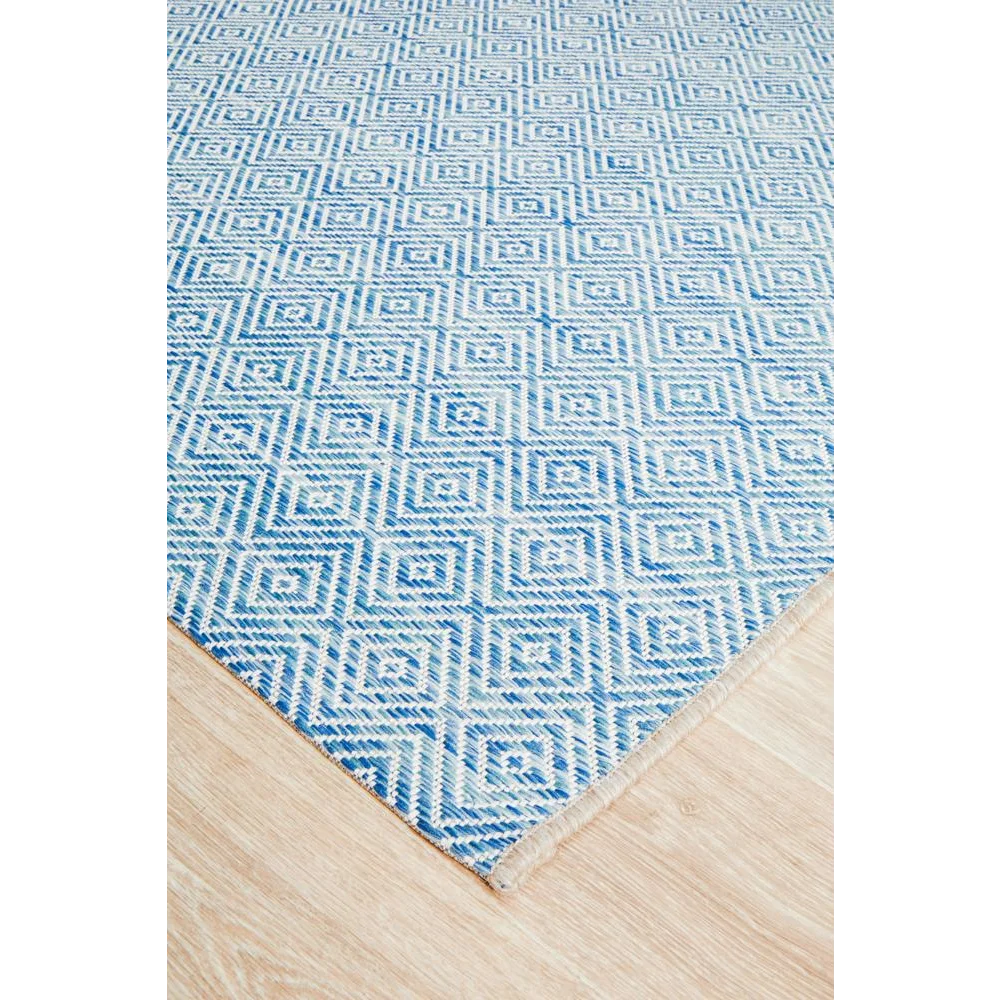 Terrace Clara Diamond Rug Blue | Rugs