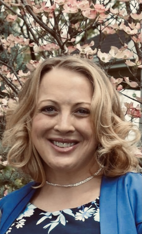 Lara Slimmer LPC is a therapist serving PA.