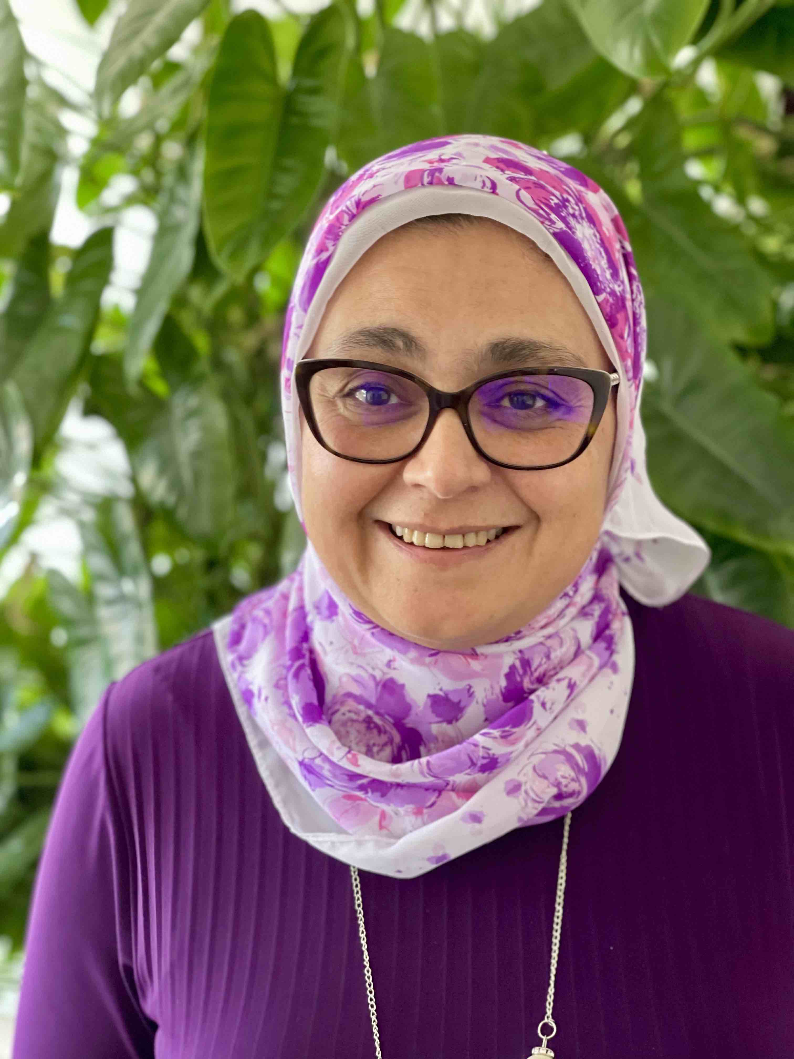 Amira El PMHNP is a therapist serving FL.