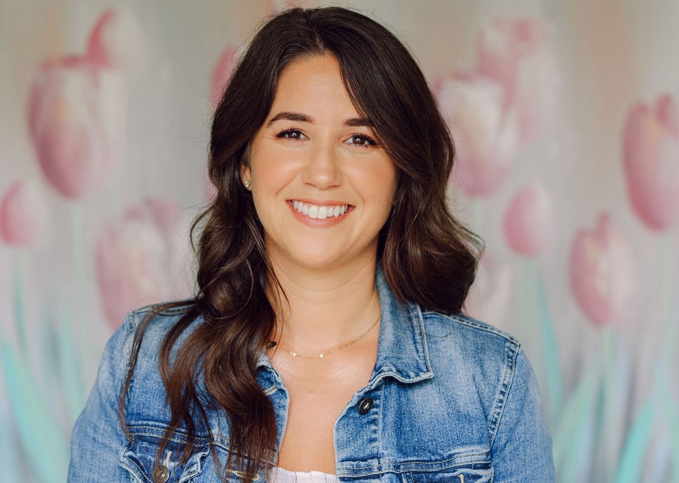 Andrea Guttman LMFT is a therapist serving CA.