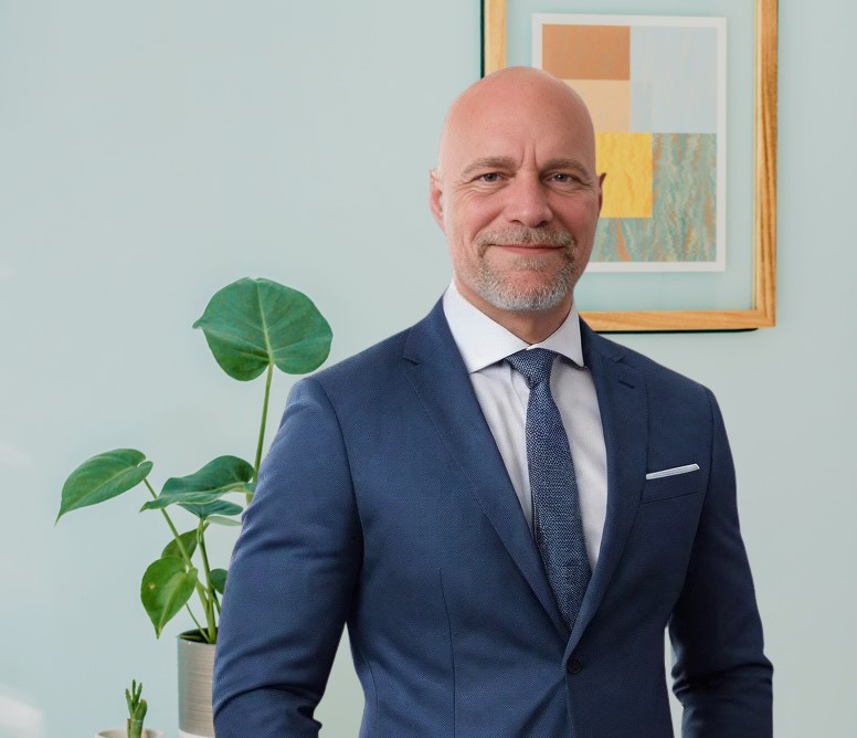 Doug Hamilton, Mental Health Counselor Limited Permit offers therapy