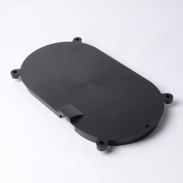 Capot noir flat c2, 022825 grand format (1 / 2)