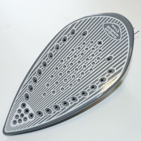 Semelle de fer CS-00097810 grand format (2 / 2)