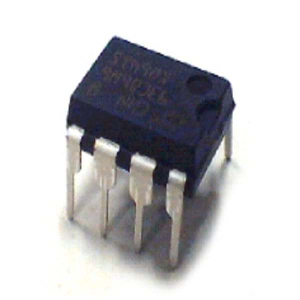 Eeprom grand format (1 / 1)