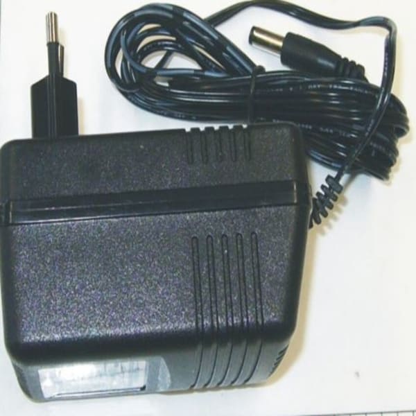 Chargeur + cordon 451330001015 grand format (1 / 1)