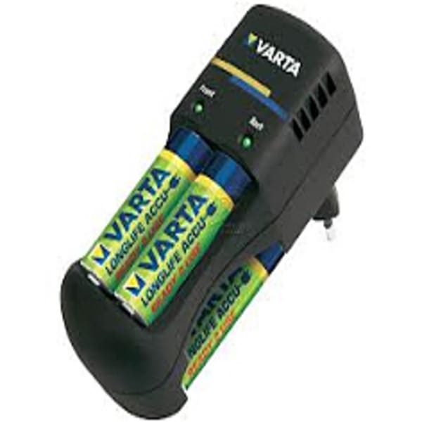 Chargeur + 4 accus aa 2100mah grand format (1 / 1)
