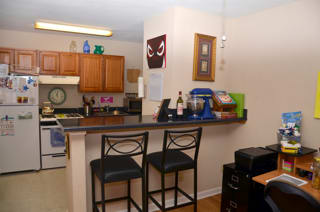 CBU Avery Apartments Kitchen with Bar