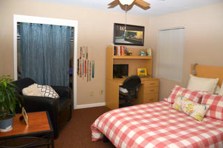 CBU Avery Apartments Bedroom