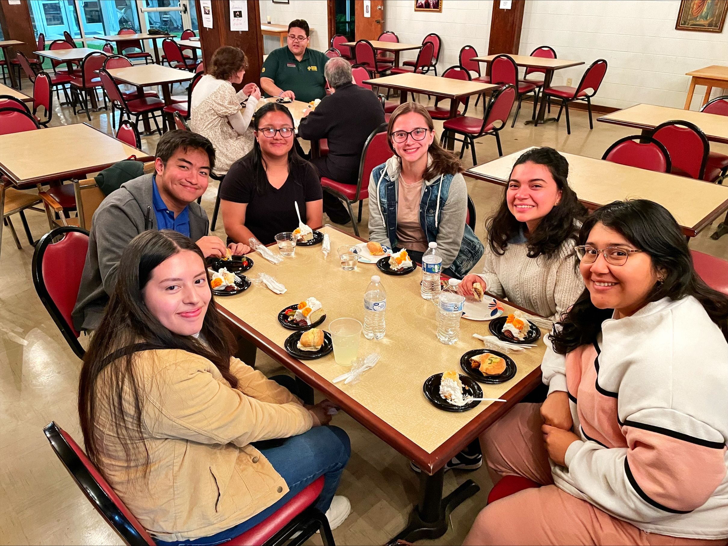 CBU students dining together.