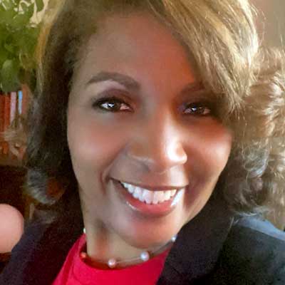 Gail Cotton headshot