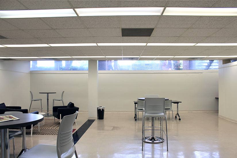 Foyer of the Beverly and Sam Ross Gallery