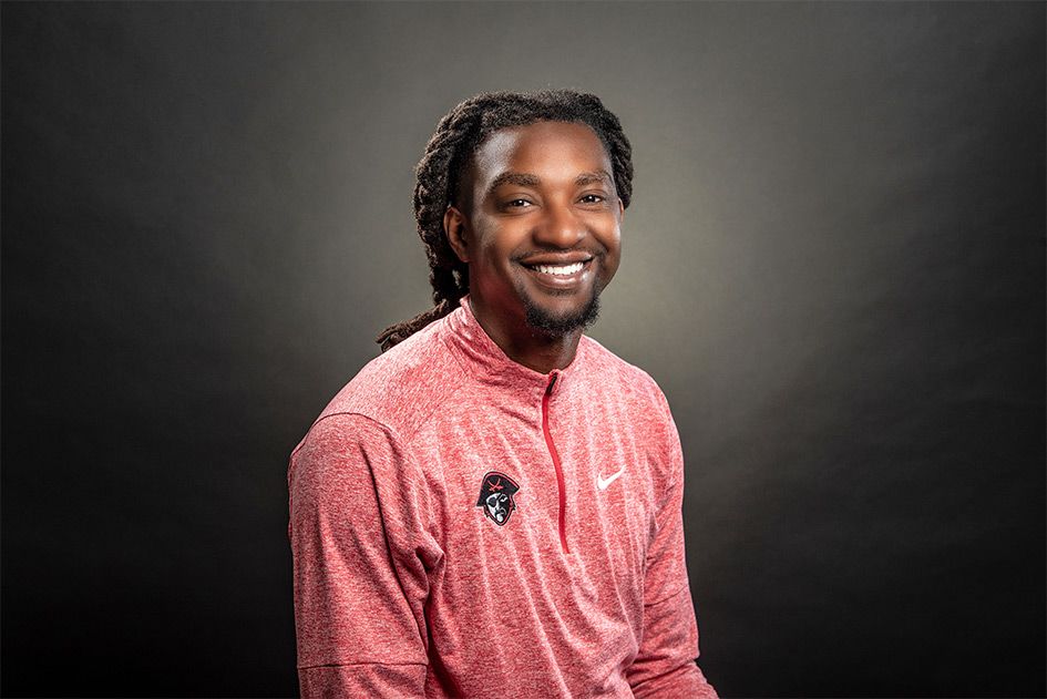 De’Marquis  Howell