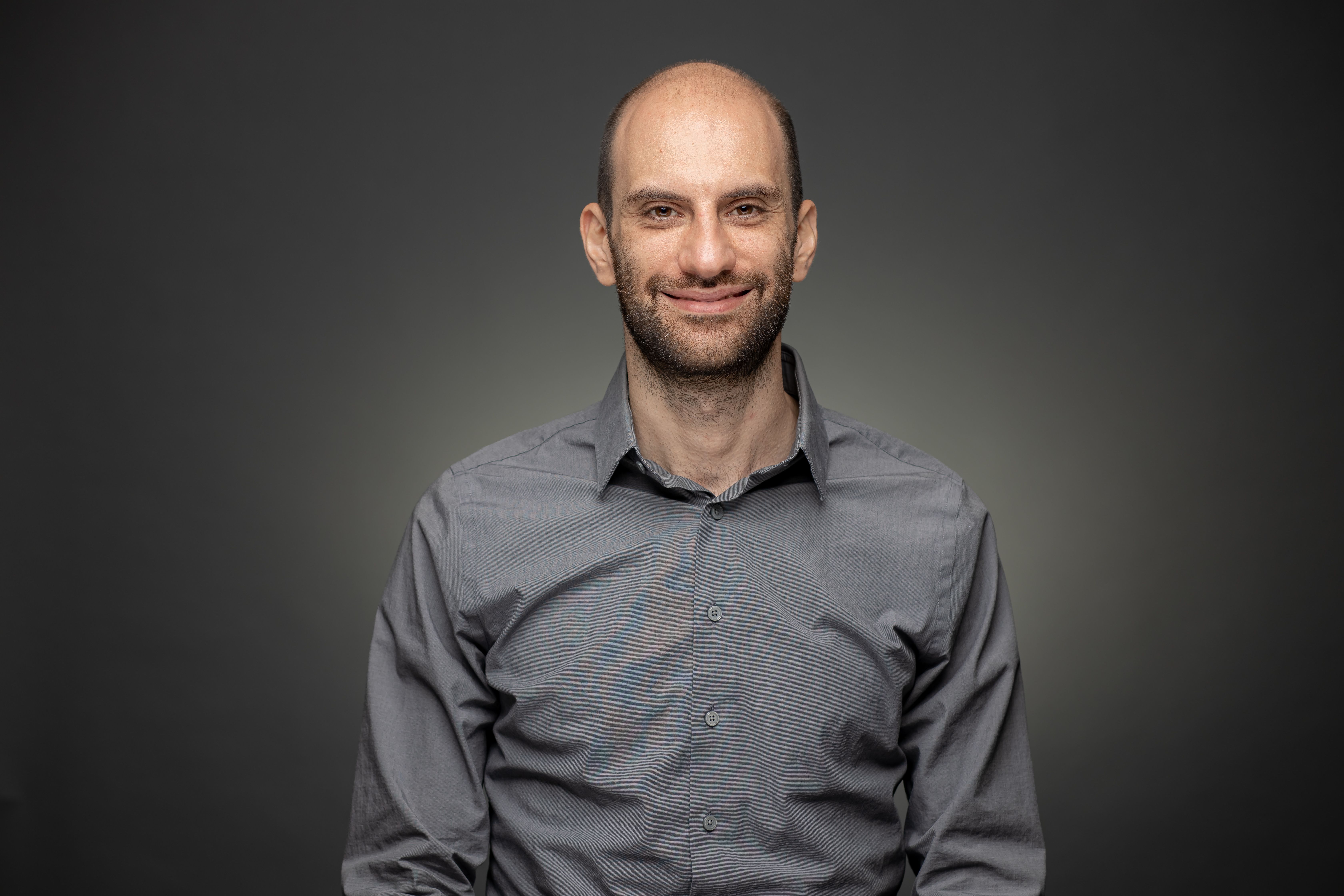 Dr. Serge Salan