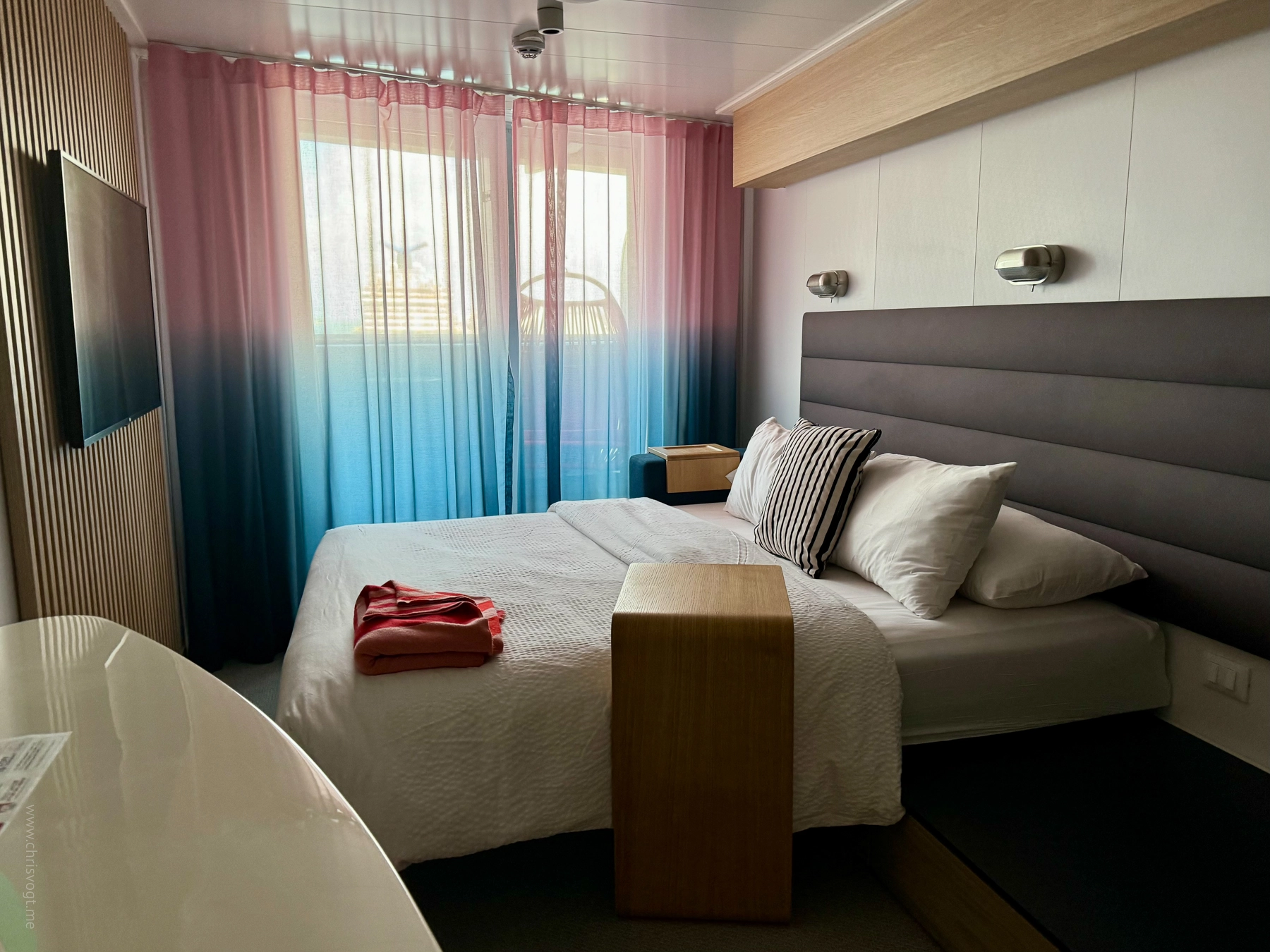 Room 11 350Z became my home for the week.