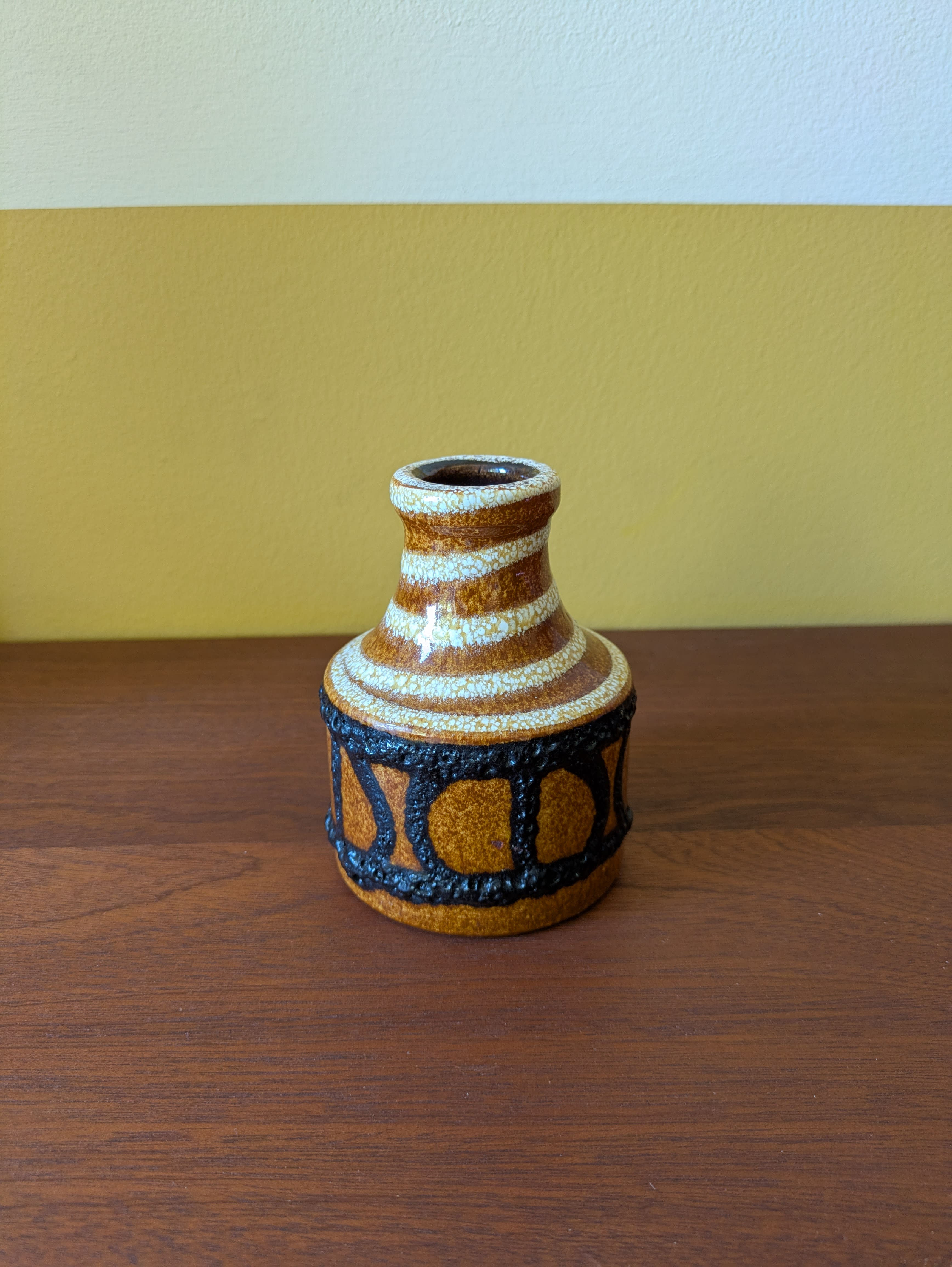 Scheurich West German fat lava vase 550-10