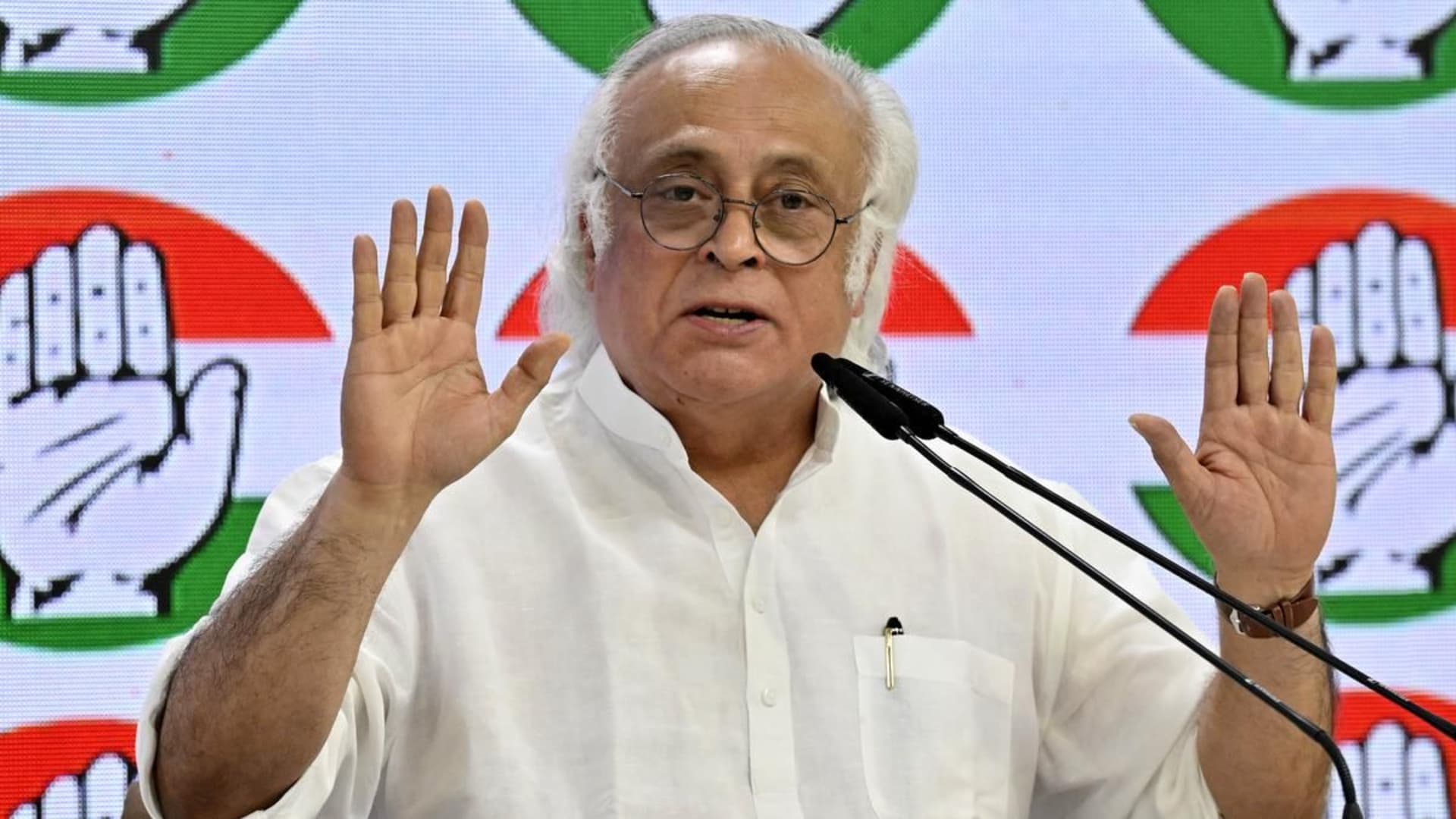 नेहरू पर पीएम मोदी और शाह के बयान से कांग्रेस नाराज, बताया 'ओसीडी से पीड़ित'