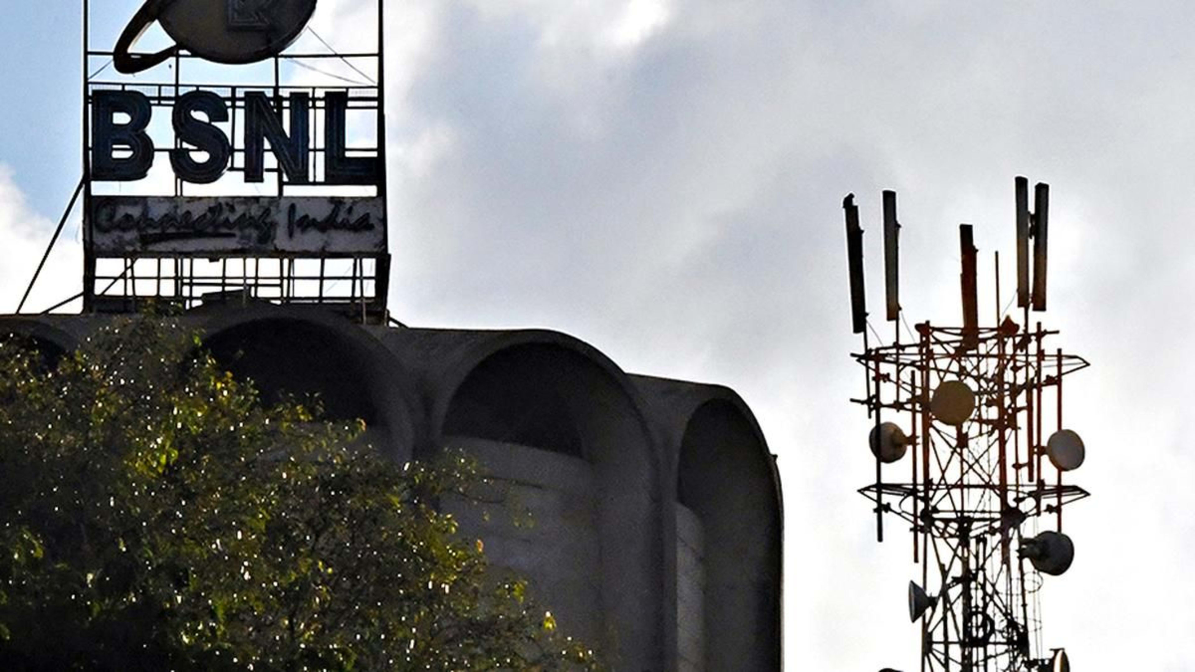 भारत में बनेगा पहला 5G प्राइवेट नेटवर्क: NRL और BSNL ने किया समझौता