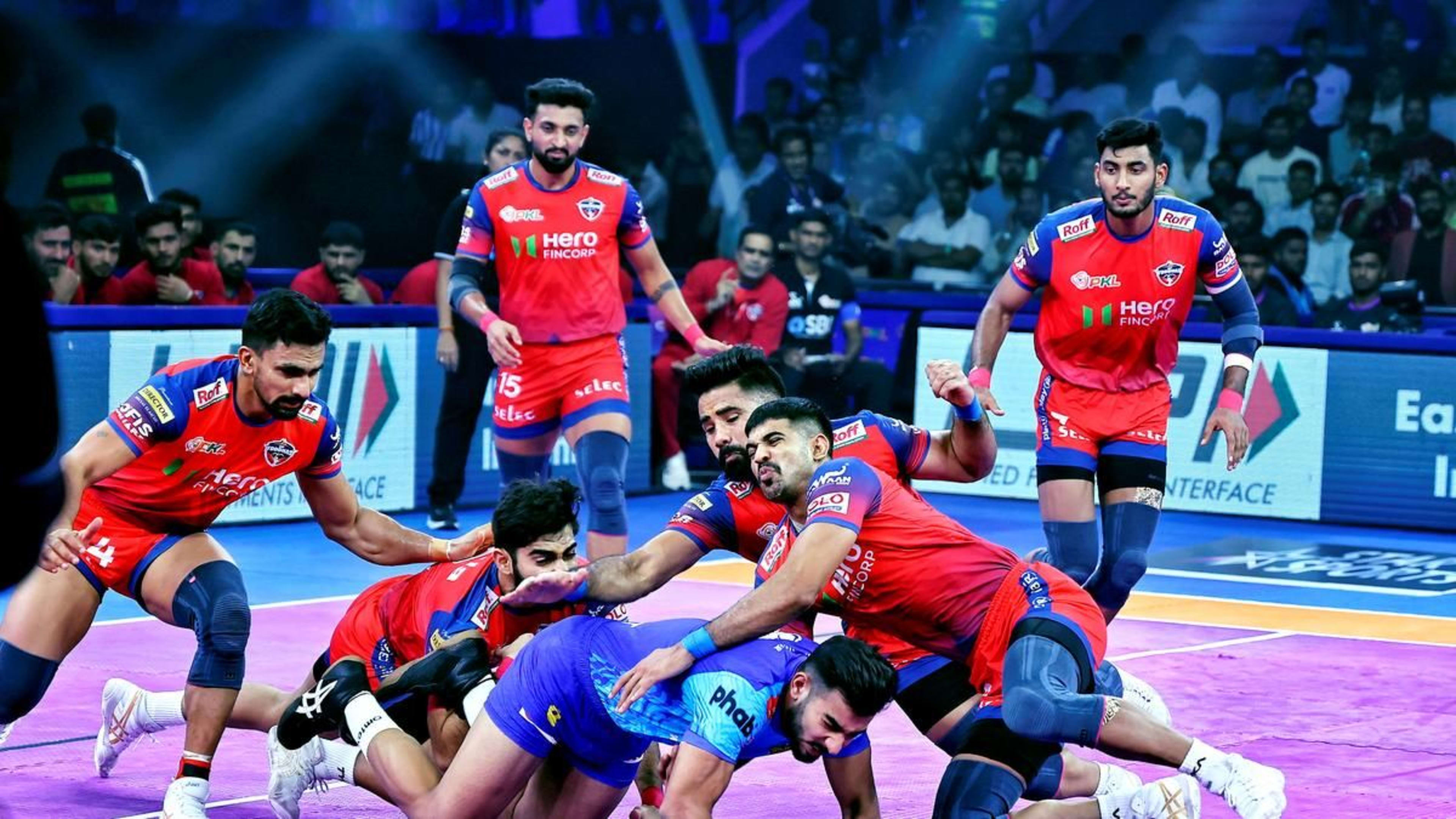प्रो कबड्डी लीग: देवंक और आशीष के दम पर बंगाल वॉरियर्स ने खत्म किया हार का सिलसिला