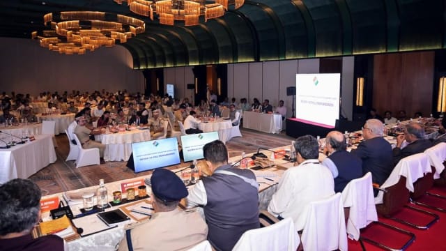बिहार विधानसभा चुनाव: चुनाव आयोग ने तैयारियों का जायजा लिया