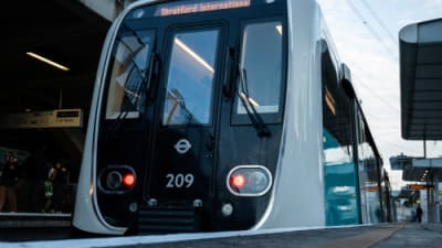 News-articles---London-DLR-train.jpg