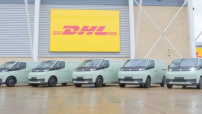 News-articles---DHL-vans.jpg