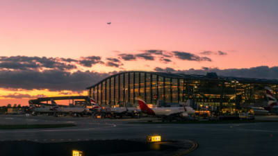 Terminal 5 at London Heathrow airport, UK..png