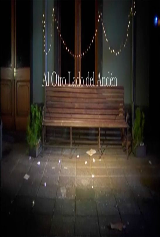 Portada de AL OTRO LADO DEL ANDÉN Portada de AL OTRO LADO DEL ANDÉN