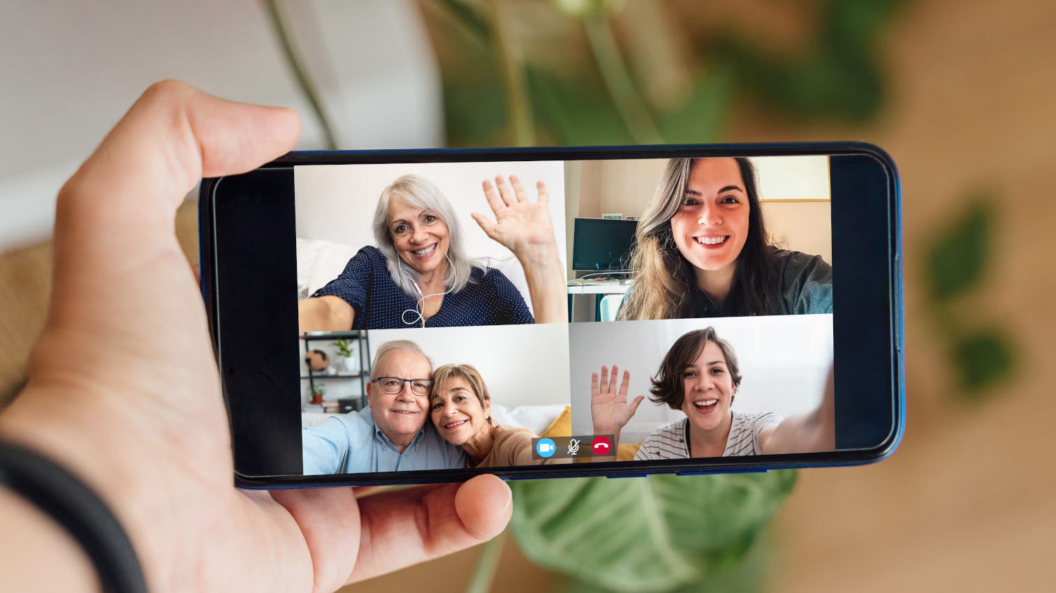 Bildtelefonie mit mehreren Teilnehmern über das Smartphone