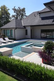 Signature Custom Pools photo 3 of 5