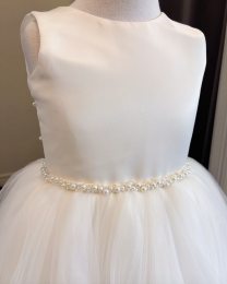Elizabeth Scott Bridal photo 2 of 6