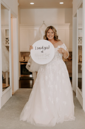 Elizabeth Scott Bridal photo 3 of 6