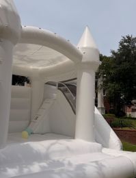 Clover & Cloud Bounce Co. photo 5 of 9