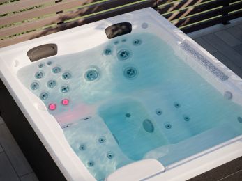 Jacuzzi Hot Tubs Rochester photo 4 of 4