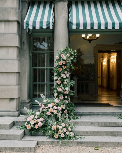 b596d36d-d826-474b-96e7-6182e64f741e-1