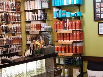 Bombaii Cutters Hair Salon
