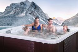 Mauls Highlakes Spas LLC