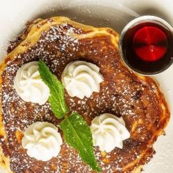 Black Walnut Cafe, Four Points (curbside & delivery)