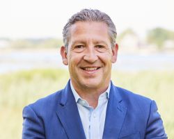 Rob Johnson - Brown Harris Stevens - Brown Harris Stevens | Luxury Real Estate