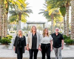 Rachel Hutchings COMPASS Luxury Realty