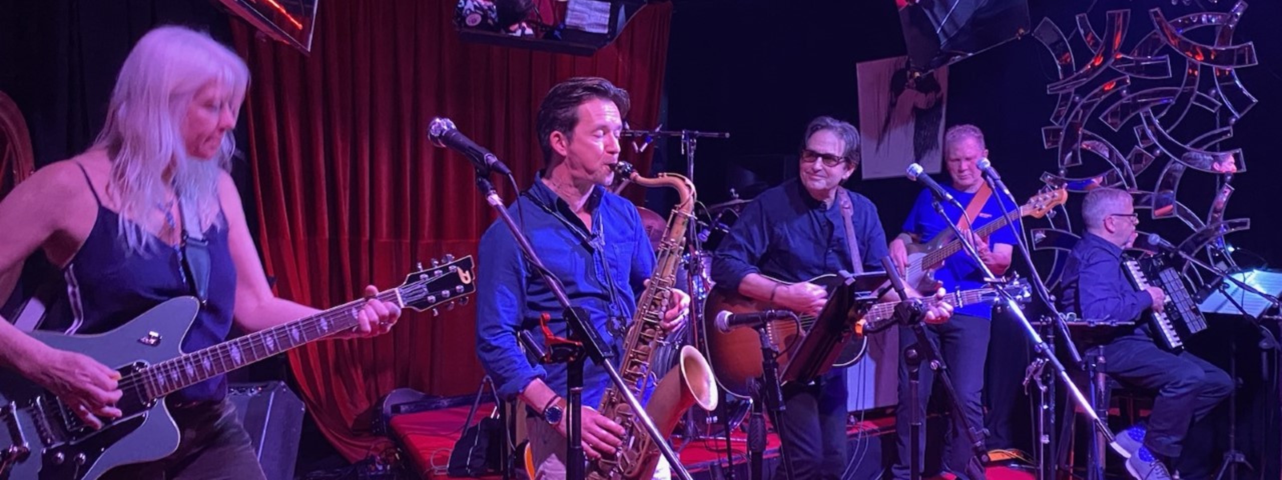 Wayne Gillespie & Famous Blue Raincoat City of Sydney What’s On