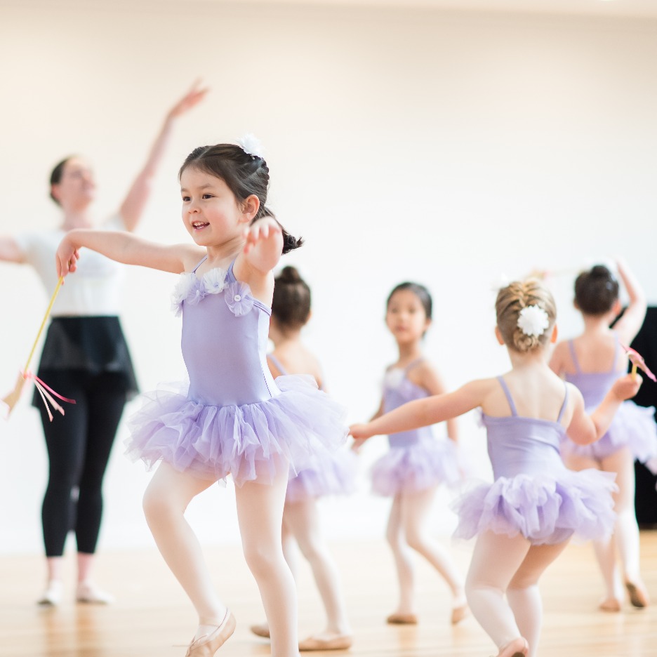 Ballet Class: Little Ballet 3-5 years (Glebe)