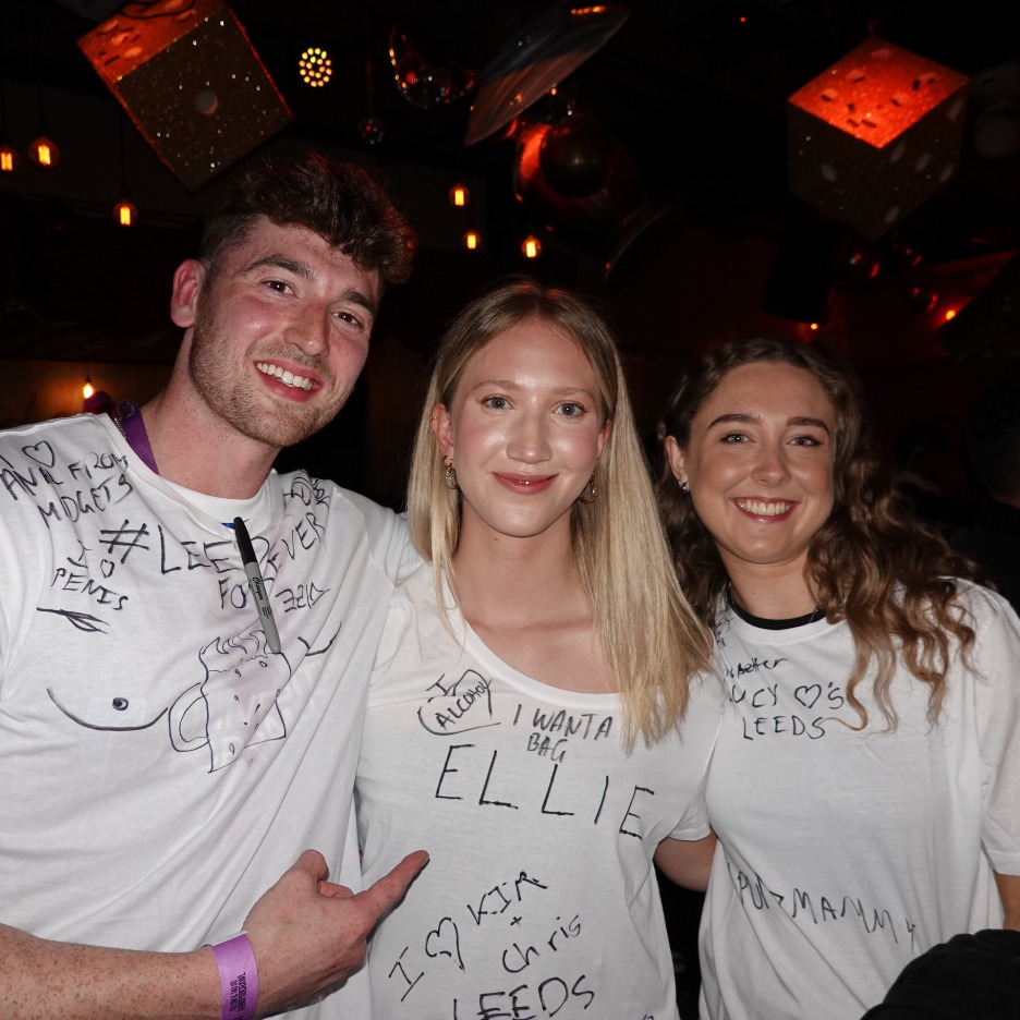 Draw On Me Pub Crawl