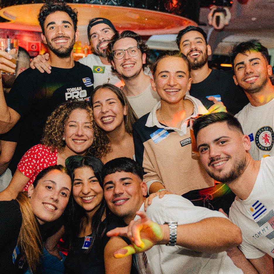 Make new friends in Sydney and practice a language