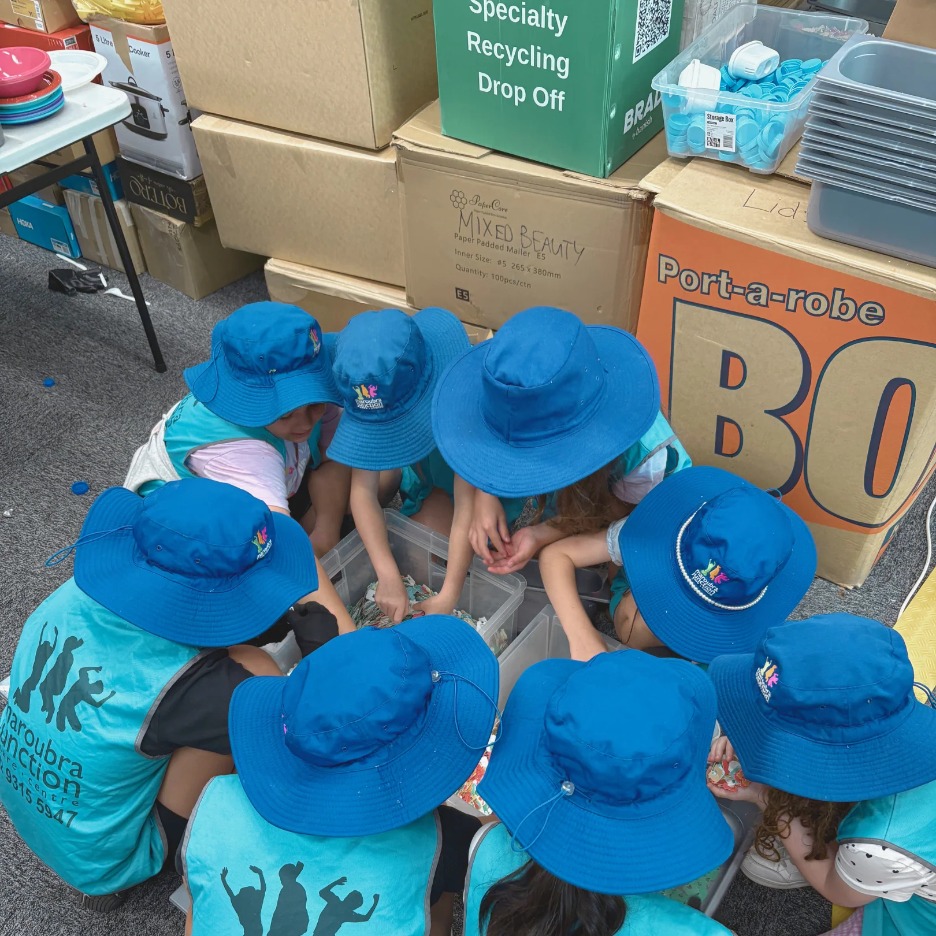 Kids recycling session