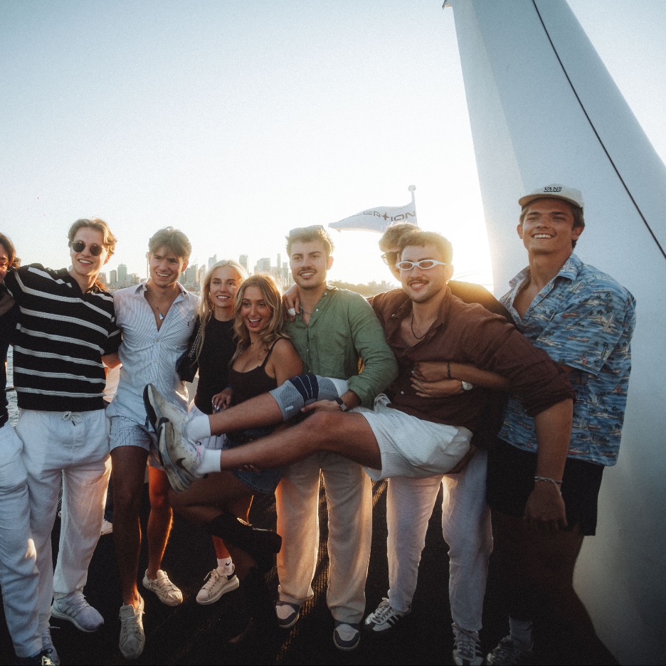InTooDeep Saturday sunset sessions boat party