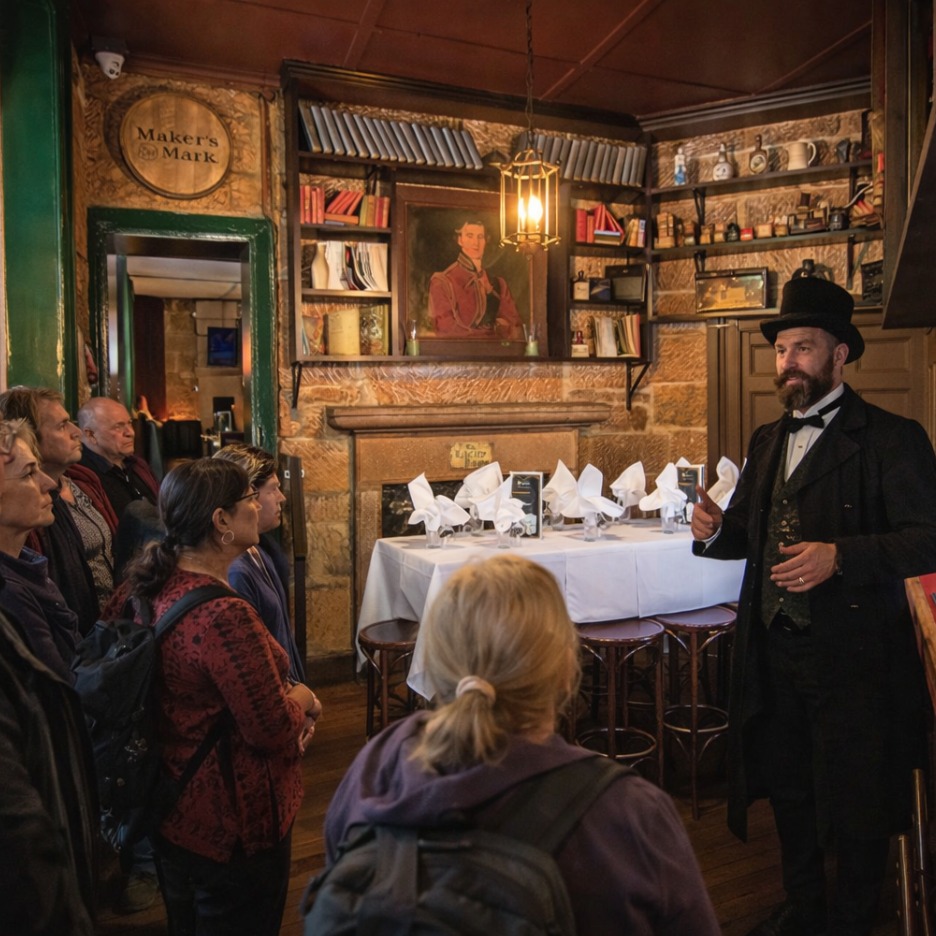 Ghosts, Grog & The Rocks: Haunted Pubs & Cellar Tour