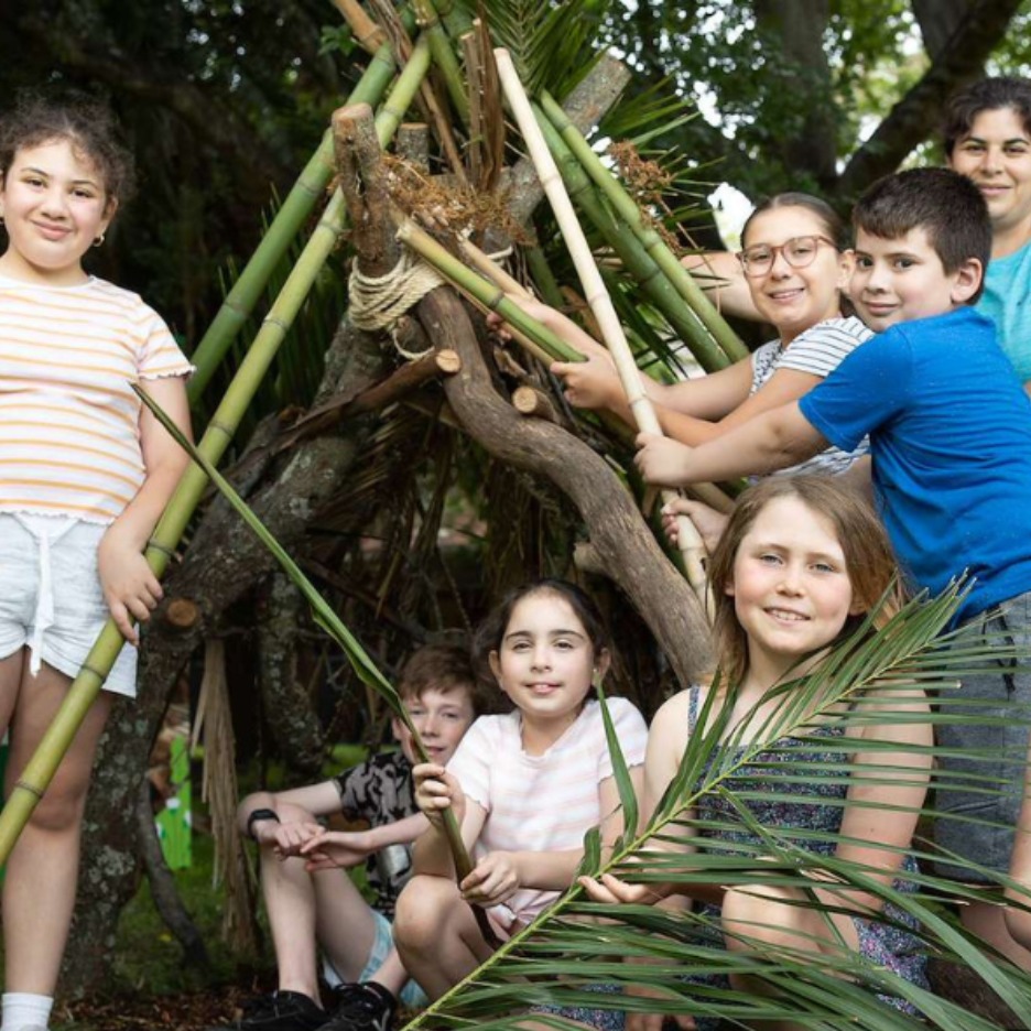 Harbour Heroes: Survival Skills