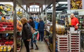Your Perfect First Day in Bologna: Porticoes, Markets & Local Flow