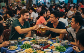 Hanoi Street Eats & Sips: Bún Chả, Bia Hơi & Egg Coffee