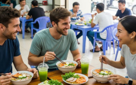 Ho Chi Minh Street Eats: Classics, Coffee & Market Buzz